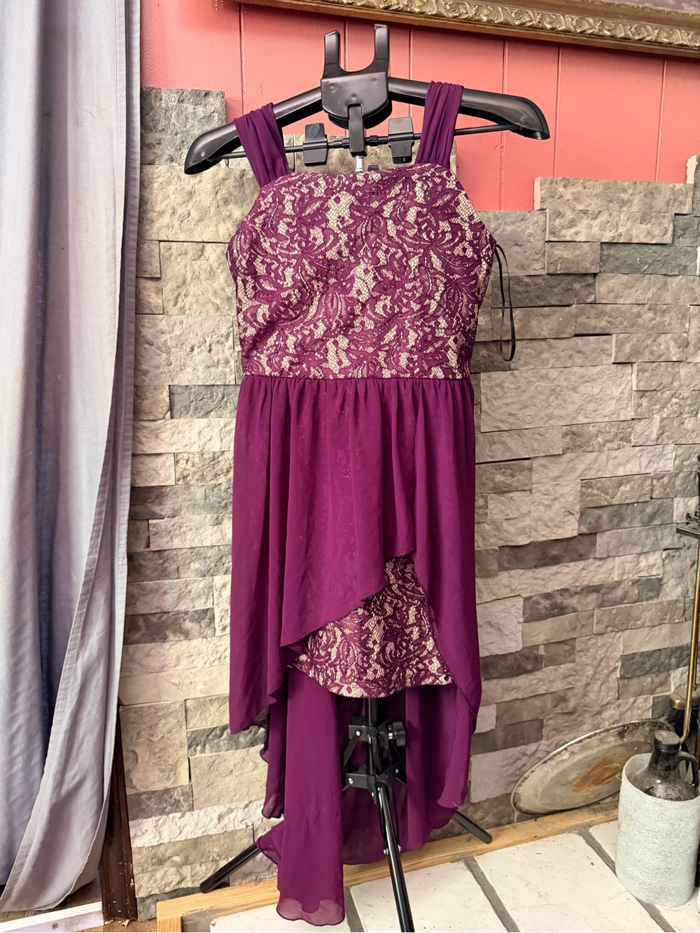 Amy Byer Girls Size 14 Burgundy High Low Lace Dress Sequined Formal Party Gown